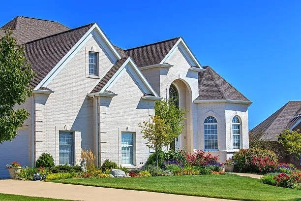 - Home roofing claim pitfalls